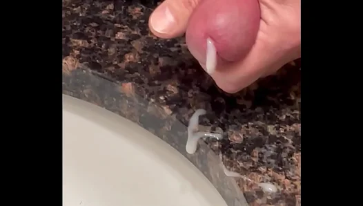 Hard Hands, Thick Heat: Mature Guy JERKS OFF Til Cream Splatters! – 18+ Solo