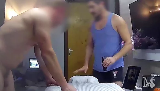 Amateur Massage Turns Into Steamy Gay Blowjob Fun – NaughtyLads 18+