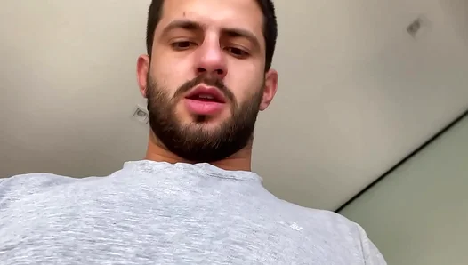 Hot Hard: Guys Wet Solo Jerk Off Session Fuels Your Wildest Fantasies – GayCamDreams 18+