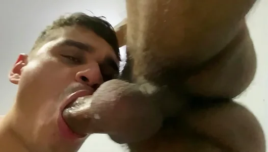 Slender Top Takes Massive Hard Dick Down His Throat – Raw Blowjob Action –