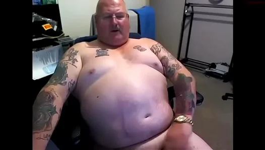 Chubby Daddy Jerks His Thick White Cock With Passion – Hot Gay Action