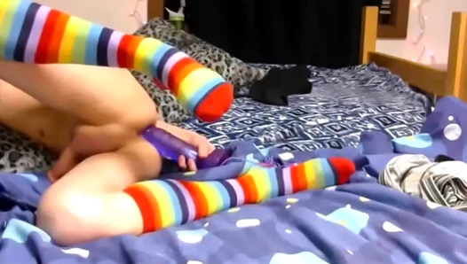 Blushing Twink Shines in Steamy Live Gay Webcam Session – 18+
