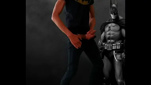 Batman Gets Hard: Steamy Solo Workout Fantasy Unfolds – GayPornTube 18+
