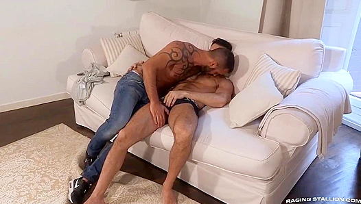Bareback Heat: Xavi Durans Flexxtreme Glory Under the Madrid Sun – GayPrideX 18+