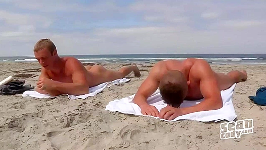 Tan Lines Passion: Hunk Gets Pounded Raw in Steaming Shower Scene – GayHunters 18+
