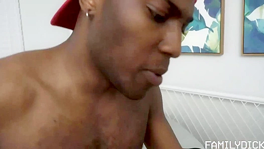 Justin Ethan Exposed: Family Secrets Turned into Hot Gay Lust – GayXXX 18+