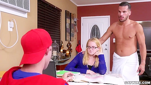 Forbidden Passion: Stepdad Stepsons Secret Leads to Steamy Anal Encounter – XXX