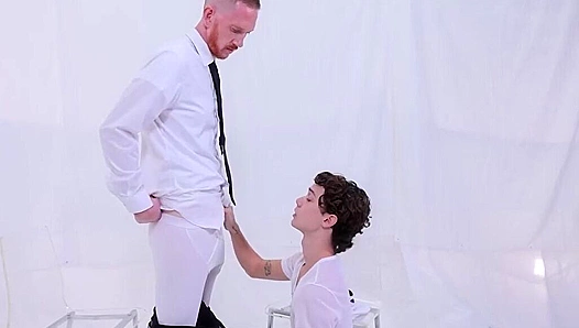 Sam Begging for Brodys Thick Cock—Missionary Heat Ignites Passion – MissionaryBoys 18+