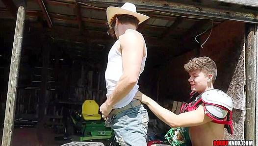 Riding Hard Raw: Calvin Drakes Bareback Lust Explosion – GayXXX Adventures