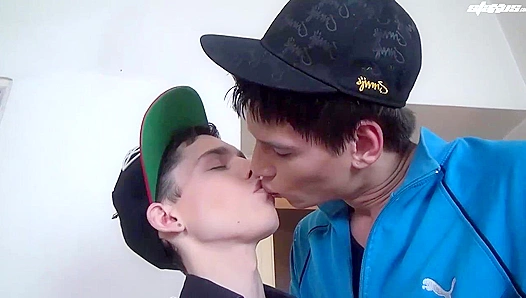 Aaron, Aurora Marc Heat Up the Kitchen with Wild Gay Passion – Steamy Action Inside