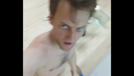 Serbian Beast Claims Tight Israeli Twink in Wild Bareback Ride – HotGaySexTub3 18+
