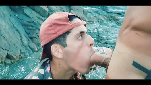 Steamy Beach Hookup: Curious Guys Swap Blowjob Anal Fun – 18+