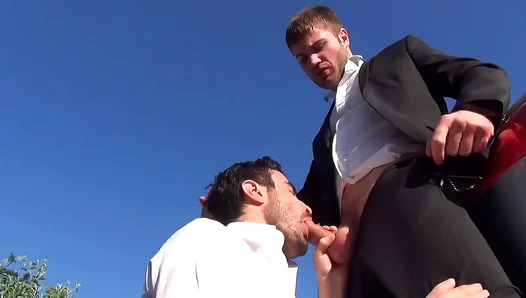 Guillermo Gets Pounded by Massive Cock Outdoors – Wild Gay Sex Escapade