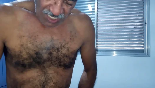 Buff Black Daddies Dominate — Bearded Hunks Trade Throbbing Loads – 18+
