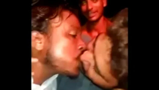 Passionate Lockdown: Indian Guys Cant Stop Sharing Hot, Steamy Kisses – GayKissFever 18+
