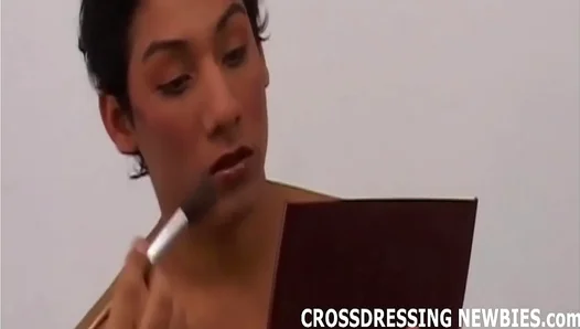 Barefoot Beauty: Makeup Muse Teases Hard in Mirror – LatinoXtasy