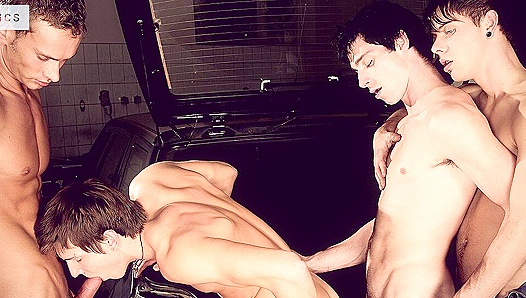Hardbodies Collide: Deep Thrusting Glory by Thomas, Dyk Rick Lucas – GayXXX