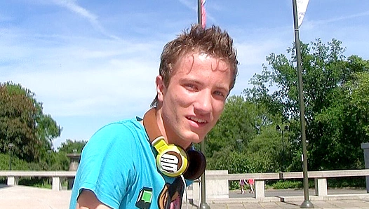 Surprise Creampie: Horny Curly Twink Gets Facial While Fking Deep in the Woods – XXXGay