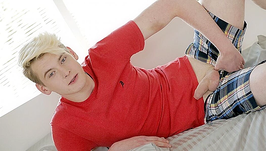 Andy Jake Go Wild — Monster Dick Takes Center Stage – GayXXX
