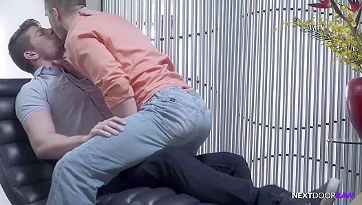 Bruno Goes Bareback: Deep Penetration with Connor Halstead – NextDoorRaw