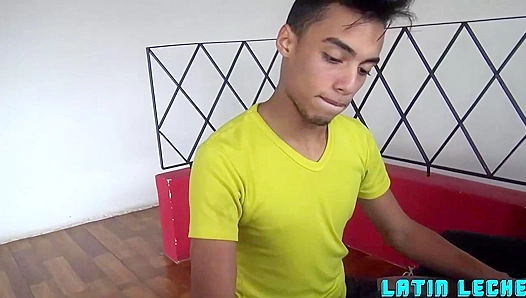Two Hot Latinos Go Wild in Passionate Steam-Filled Threesome – LatinLeche 18+