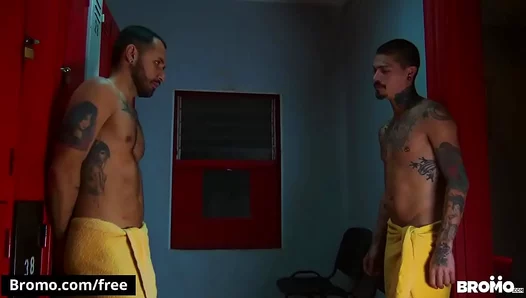 Bearded Hunk Deepthroats Rock-Hard Dick in Steamy Locker Room Showers – GayPornHub 18+