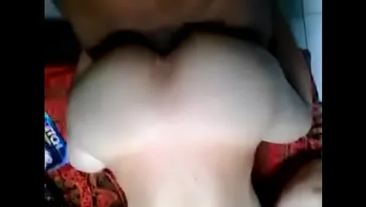 Huge Black Cock Tears Ass in Wild Amateur Bareback Ride – 18+
