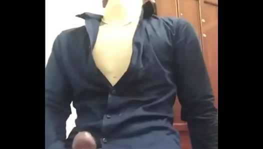 Xuan Truongs Steamy Solo Act: Deepthroating His Huge Cock – 18+