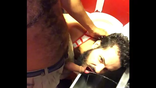 Golden Shower Thrills: Guy Enjoys Hot Pi Cascade in Locker Room Stall – XXXThrill