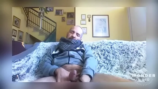 Amateur Guys Steamy Solo Session Blows Up into Massive Cream Pie – Watch Now