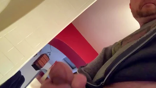 Big Cock Explosion: Hot Gay Muscle Dude Cums Hard In Solo Session – Full Scene