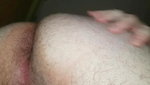 Plump Cheeks Parted: Dirty Fingers Deep in Steaming Solo Assplay – GayPornHub 18+