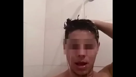 Steamy Shower Confessions Ignite Hot Naked Fun Between Friends – 18+