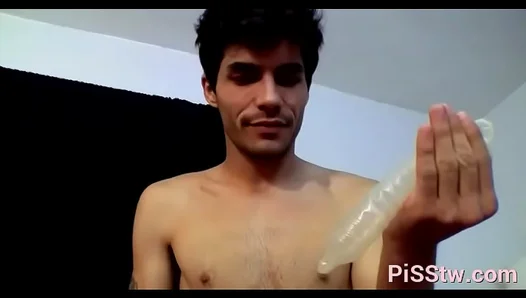Twink Takes Control: Jacking Off Pissing for Pure Solo Fun – HotSoloGay 18+
