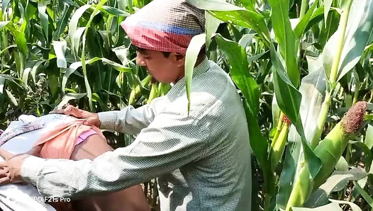 Passion in the Fields: Steamy Indian Encounter Between Worker Boss – Hindi Spoken