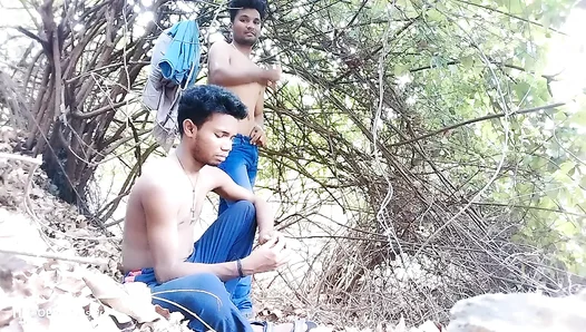 Wild Passion Unleashed: Steamy Gay Encounter Under the Tropical Sun – XXXOUTDOORS 18+