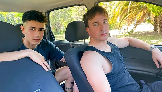 Twink Dreams: Steamy Rides with a Built Latin Cabbie – Latino Gay Adventures 18+