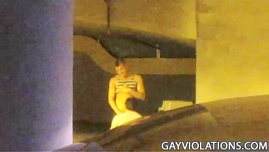 Hot Men Exchange Steamy Kisses Before Deep Throat Action – GayXXX 18+