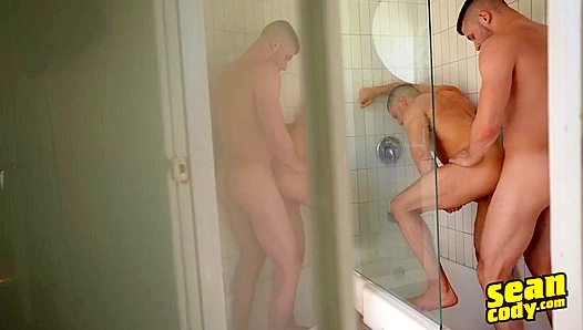 Savoring Him Deep: Hot Rim Job in Palm Springs Heat – SeanCody 18+