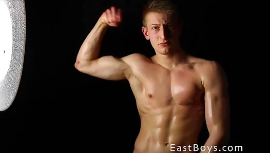 Muscle God Reveals Chiseled Body Thick Trans Beauty – Steamy Gay Scene 18+
