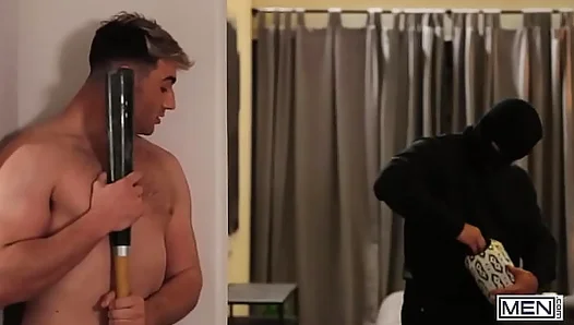 Nate Grimes Dumps His Thick Load for Two Hung Hunks to Devour – MEN Premium
