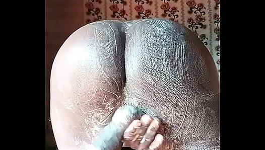 Soapy Pleasure: Jayla254 Moans While Teasing Her Curvy Booty – Steamy Solo Show