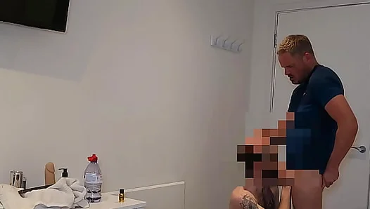 Jacks Back for More: Hung Tradesman Devours Another Creamy Load – Beast Cravings