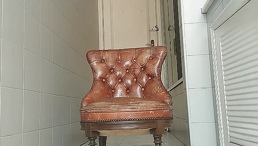 Massive-Cock Dude Drags Chair to Bath for Hot Solo Action – 18+