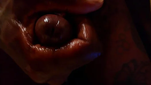 Big Hairy BB Takes Control: Intense Solo Worship Session – HotLeakz 18+