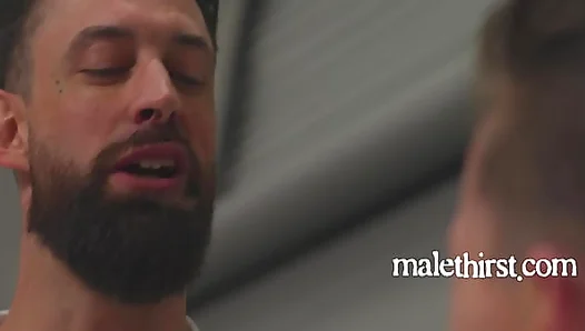 Deep Penetration Fever: Hung Stud Takes It All – Top Gay XXX Scene 18+