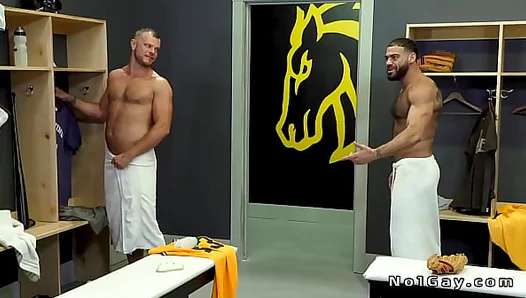 Steamy Lockers: Two Hairy Jocks Dominate in a Sweat-Fueled Threesome – GayPornVibe 18+
