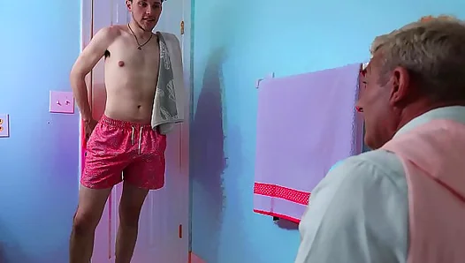 Stepdad Seduction: First Encounter Ignites Hot Passion – GayPorn 18+