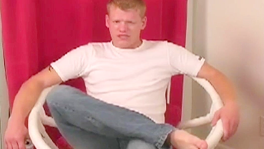 Chris Burg Goes Wild in Steaming Group Masturbate Session – GayPornRage 18+