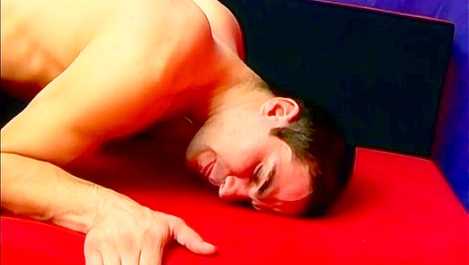 Nikola Stefan Sparks Hot Chemistry in Raw Gay Encounter – BonusHunks